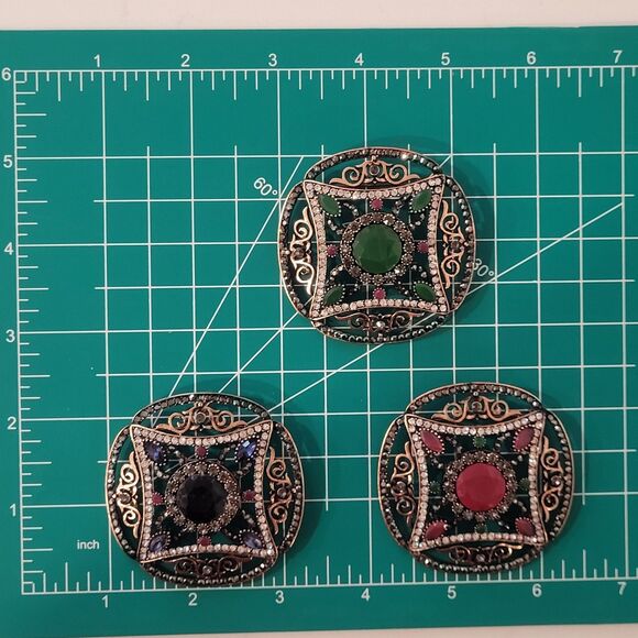 3 RARE Rara Avis Iris Apfel Murder On Orient Express Brooch Gold READ Tone - Picture 2 of 15